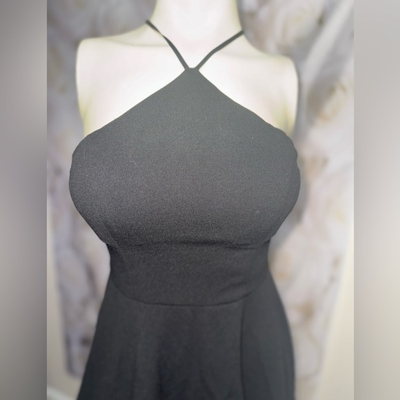 NWT My Michelle Junior’s Black Halter Lace Back Fit & Flare Party Dress Size 5 - Picture 16 of 16